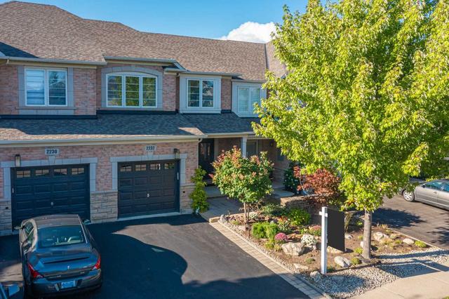 2232 Emily Circ, House attached with 3 bedrooms, 4 bathrooms and 2 parking in Oakville ON | Image 1