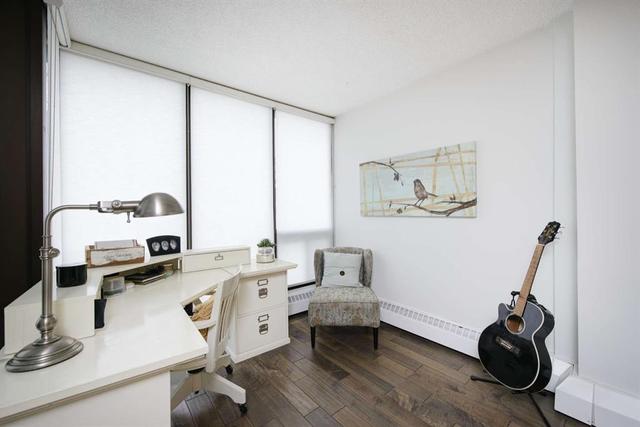 103 - 145 Point Drive Nw, Condo with 2 bedrooms, 1 bathrooms and 1 parking in Calgary AB | Image 8