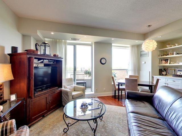 Lph15 - 245 Davisville Ave, Condo with 2 bedrooms, 2 bathrooms and 1 parking in Toronto ON | Image 4