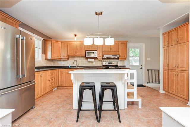1140 Stanton Road, House detached with 3 bedrooms, 2 bathrooms and 4 parking in Ottawa ON | Image 7