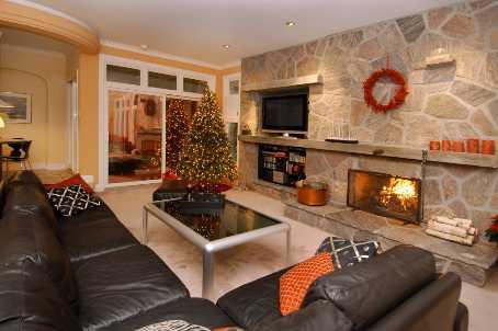 1569 Birchwood Dr, House detached with 5 bedrooms, 5 bathrooms and 7 parking in Mississauga ON | Image 3