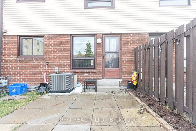 37 - 960 Glen St, Townhouse with 2 bedrooms, 2 bathrooms and 1 parking in Oshawa ON | Image 27