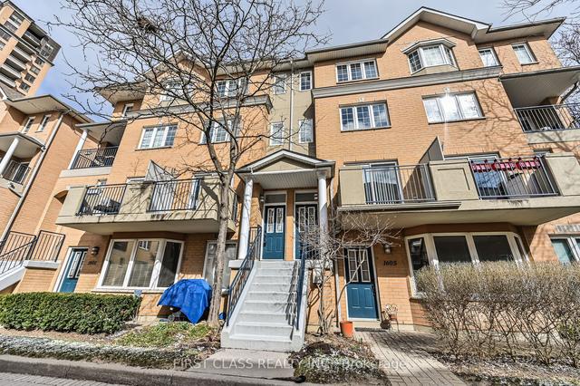 1602 - 28 Sommerset Way, Townhouse with 2 bedrooms, 2 bathrooms and 1 parking in Toronto ON | Image 1