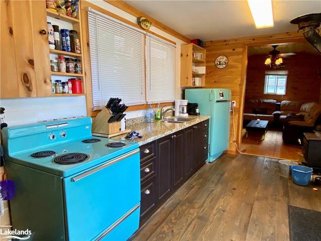 16 Labrash Crescent, House detached with 2 bedrooms, 1 bathrooms and 3 parking in Parry Sound, Unorganized, Centre Part ON | Image 9