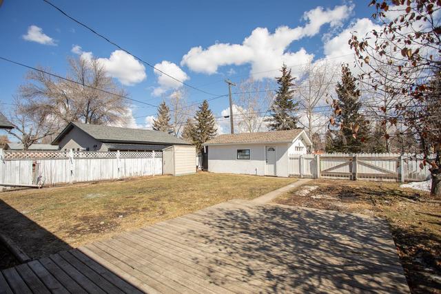 3313 44a Avenue, House detached with 4 bedrooms, 3 bathrooms and 4 parking in Red Deer AB | Image 25