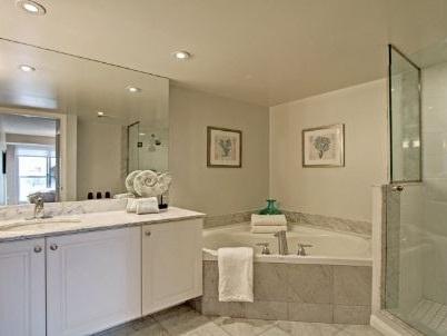 301 - 15 Stafford St, Condo with 2 bedrooms, 2 bathrooms and 1 parking in Toronto ON | Image 7