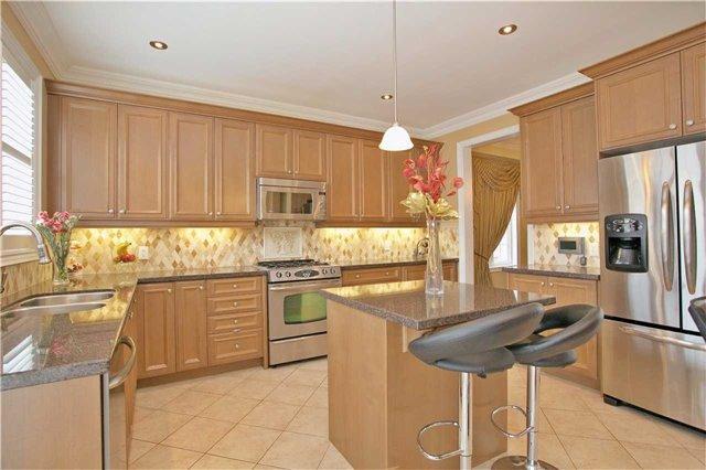 61 Dimarino Dr, House detached with 4 bedrooms, 5 bathrooms and 4 parking in Vaughan ON | Image 9