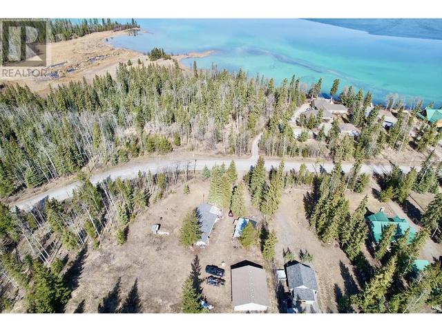 942 Green Lake S Road, House detached with 3 bedrooms, 1 bathrooms and null parking in Thompson Nicola E (Bonaparte Plateau) BC | Image 2