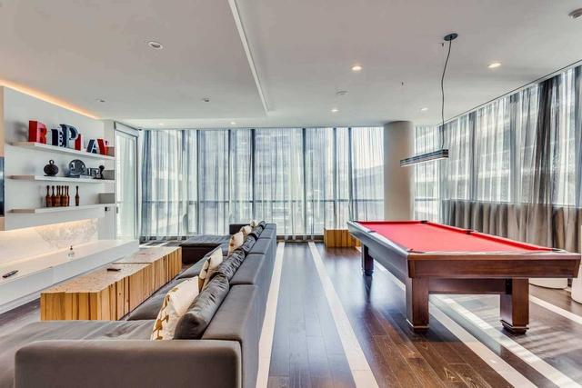 1104 - 8 Charlotte St, Condo with 1 bedrooms, 2 bathrooms and 1 parking in Toronto ON | Image 6