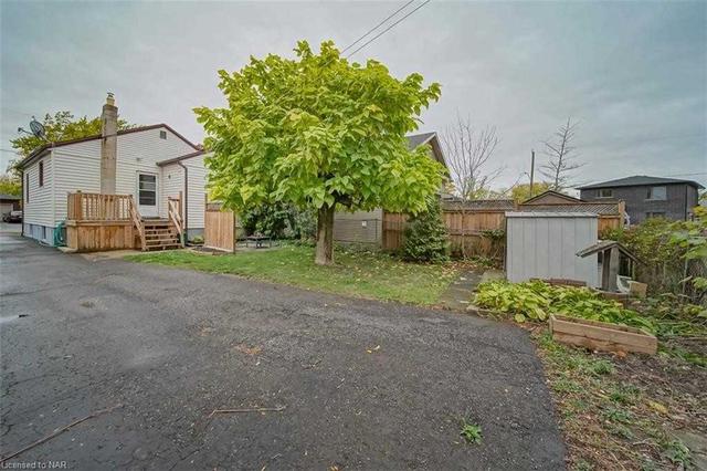 113 Powerview Ave, House detached with 2 bedrooms, 2 bathrooms and 4 parking in St. Catharines ON | Image 11