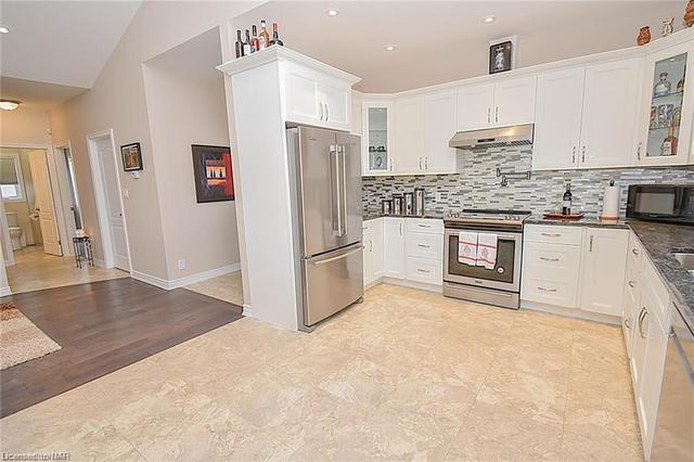 7265 Optimist Lane Lane, House detached with 5 bedrooms, 3 bathrooms and 4 parking in Niagara Falls ON | Image 6