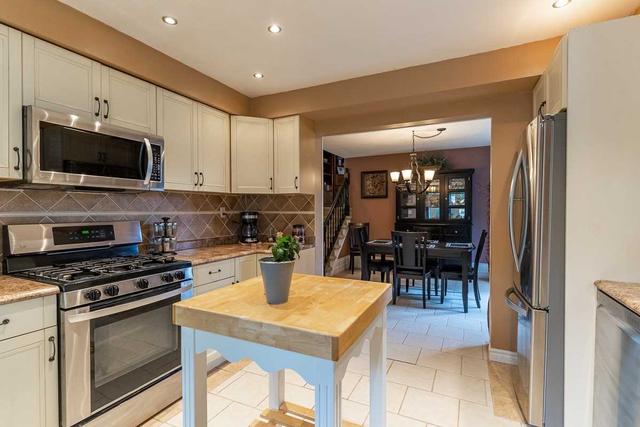 79 Fieldgate Dr, House detached with 4 bedrooms, 4 bathrooms and 5 parking in Brantford ON | Image 7