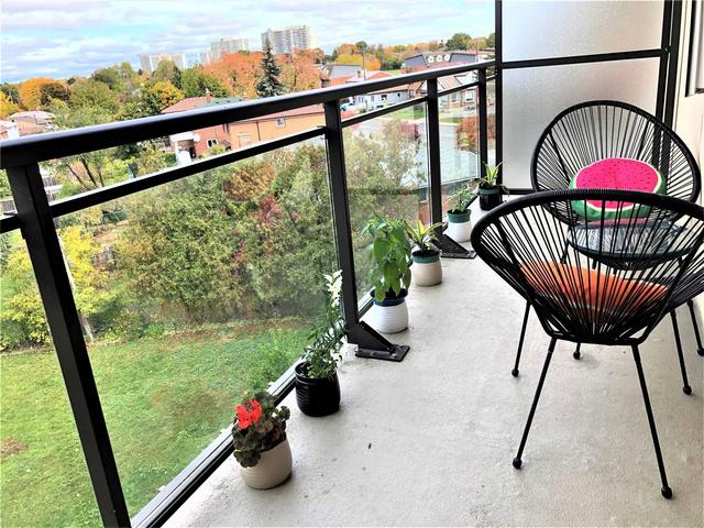 405 - 3560 St Clair Ave E, Condo with 2 bedrooms, 2 bathrooms and 1 parking in Toronto ON | Image 9