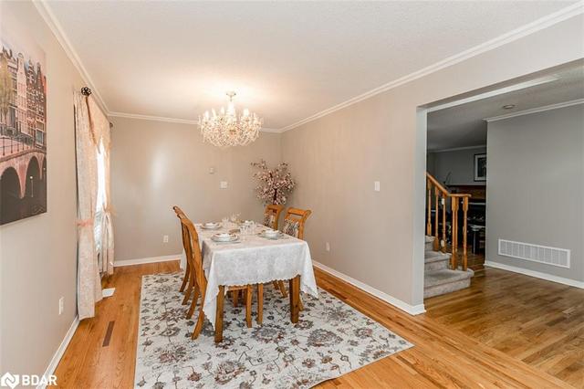 18 Twiss Drive, House detached with 3 bedrooms, 2 bathrooms and 4 parking in Barrie ON | Image 8