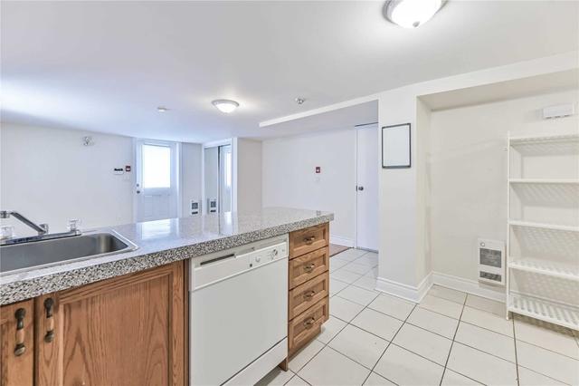 775 Ossington Ave, House detached with 6 bedrooms, 7 bathrooms and 3 parking in Toronto ON | Image 29