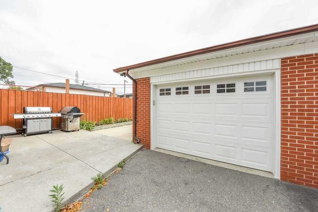 57 Lanyard Rd, House semidetached with 3 bedrooms, 2 bathrooms and 3 parking in Toronto ON | Image 27