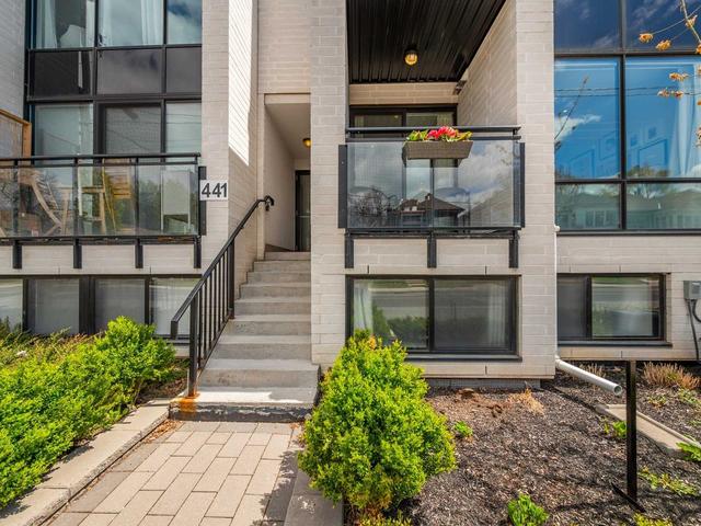 107 - 441 Jane St, Townhouse with 2 bedrooms, 2 bathrooms and 1 parking in Toronto ON | Image 12
