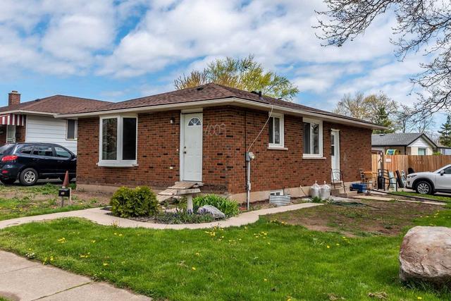 6009 Swayze Dr, House detached with 3 bedrooms, 1 bathrooms and 2 parking in Niagara Falls ON | Image 1