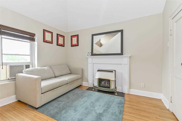 489 Woolwich St, House detached with 2 bedrooms, 2 bathrooms and 1 parking in Guelph ON | Image 10