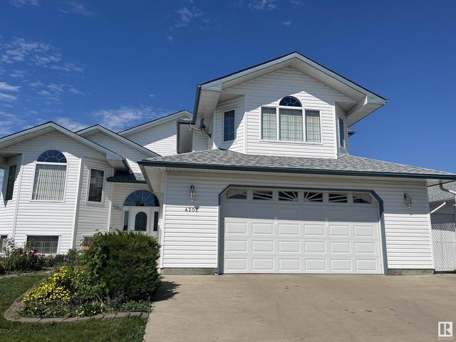 4202 47 St, House detached with 5 bedrooms, 4 bathrooms and null parking in Vegreville AB | Image 42