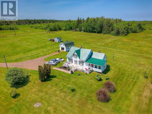 34 Leopold Francis Lane, House detached with 5 bedrooms, 1 bathrooms and null parking in Souris FD PE | Image 34
