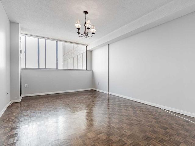 507 - 3000 Bathurst St, Condo with 2 bedrooms, 2 bathrooms and 1 parking in Toronto ON | Image 19