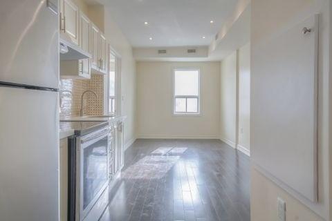 02 - 180 Carlton St, House attached with 2 bedrooms, 2 bathrooms and 0 parking in Toronto ON | Image 12
