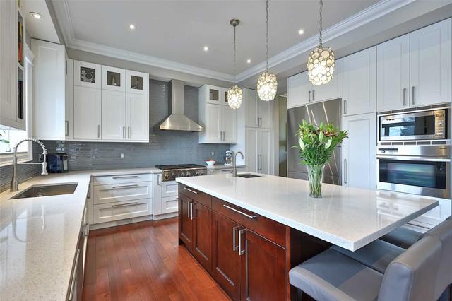 32 Paperbirch Dr, House detached with 4 bedrooms, 5 bathrooms and 6 parking in Toronto ON | Image 40