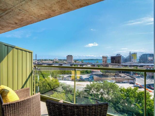 817 - 39 Parliament St, Condo with 2 bedrooms, 2 bathrooms and 1 parking in Toronto ON | Image 11