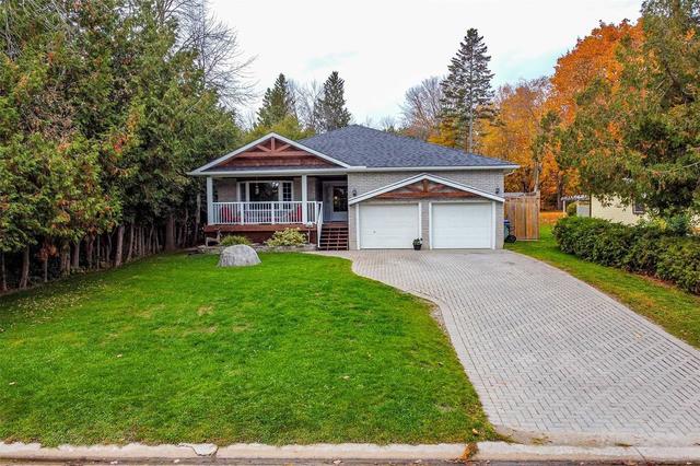 2214 Lakeshore Rd E, House detached with 4 bedrooms, 3 bathrooms and 4 parking in Oro Medonte ON | Image 1