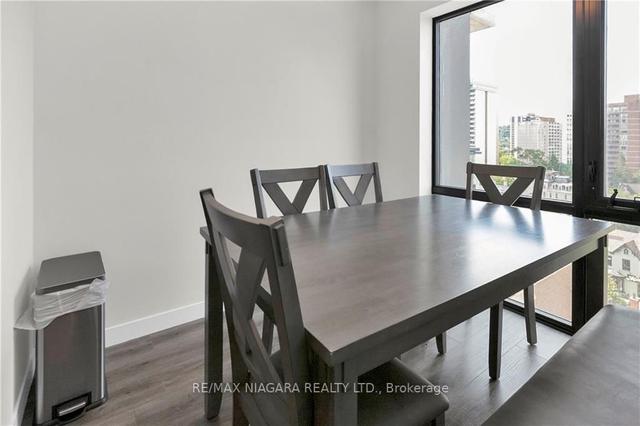 915 - 15 Queen St S, Condo with 2 bedrooms, 1 bathrooms and 1 parking in Hamilton ON | Image 14