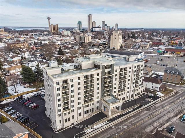 5698 Main St, Condo with 1 bedrooms, 1 bathrooms and 0 parking in Niagara Falls ON | Image 1