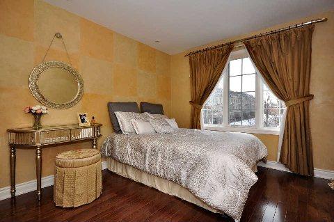 th23 - 2 Rean Dr, Townhouse with 2 bedrooms, 3 bathrooms and 2 parking in Toronto ON | Image 7