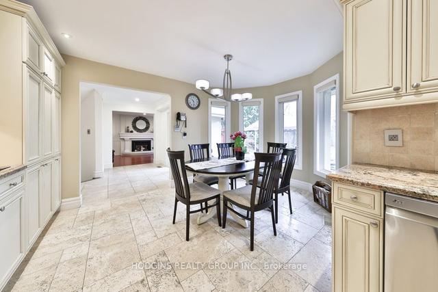 4032 Bridlepath Tr, House detached with 4 bedrooms, 4 bathrooms and 8 parking in Mississauga ON | Image 2