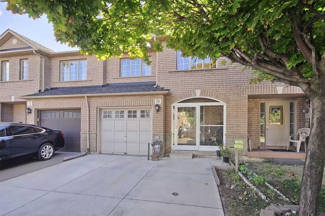 35h View Green Cres, House attached with 3 bedrooms, 4 bathrooms and 4 parking in Toronto ON | Image 23