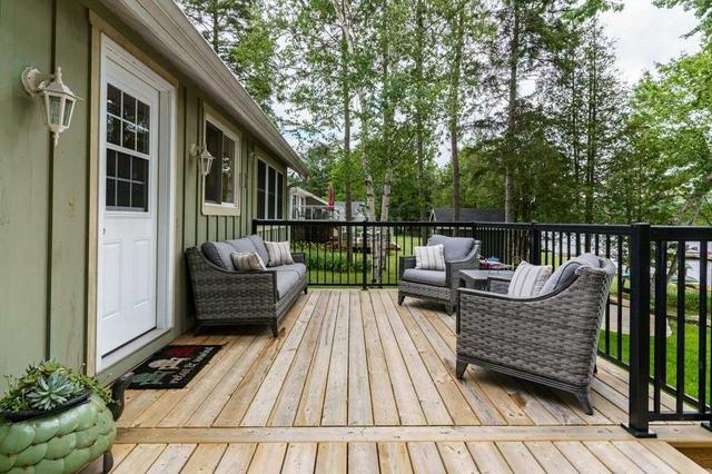 8636 Hwy 118 East, House detached with 3 bedrooms, 2 bathrooms and 8 parking in Algonquin Highlands ON | Image 18