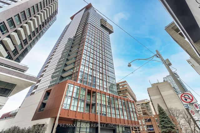 410 - 32 Davenport Rd, Condo with 1 bedrooms, 1 bathrooms and 0 parking in Toronto ON | Image 1
