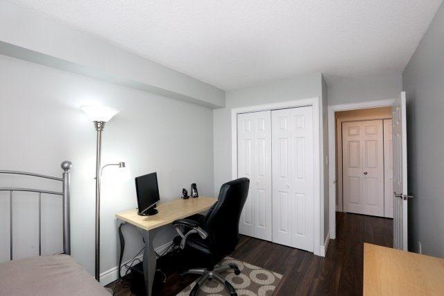 1003 - 2665 Windwood Dr, Condo with 2 bedrooms, 1 bathrooms and 1 parking in Mississauga ON | Image 16