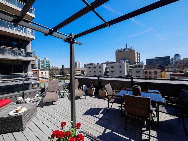 th1 - 127 Queen St, Townhouse with 2 bedrooms, 2 bathrooms and 1 parking in Toronto ON | Image 26
