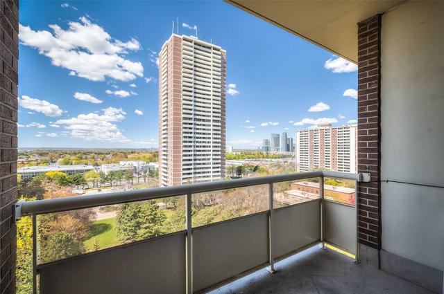 1108 - 175 Hilda Ave, Condo with 2 bedrooms, 1 bathrooms and 1 parking in Toronto ON | Image 11