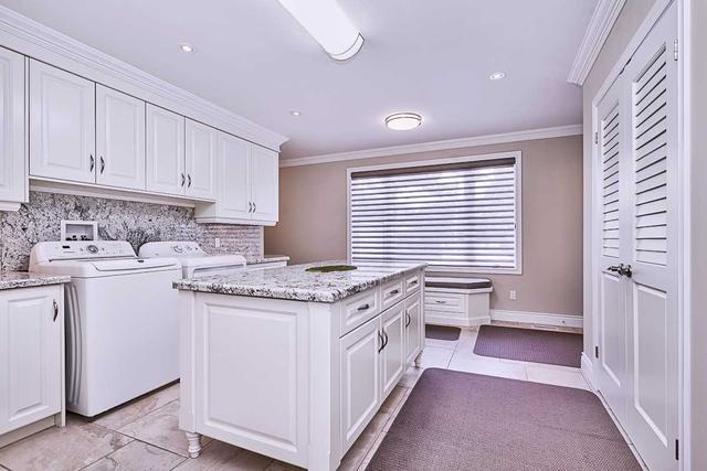 250 Ontario St S, House detached with 3 bedrooms, 4 bathrooms and 20 parking in Milton ON | Image 15