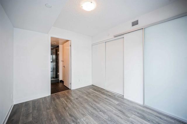 1017 - 87 Peter St, Condo with 2 bedrooms, 2 bathrooms and 0 parking in Toronto ON | Image 7