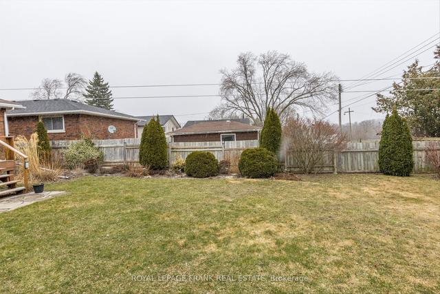 217 Shelbourne St, House detached with 2 bedrooms, 2 bathrooms and 3 parking in Peterborough ON | Image 20