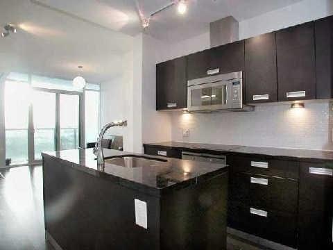 803 - 88 Park Lawn Rd, Condo with 1 bedrooms, 1 bathrooms and 1 parking in Toronto ON | Image 4