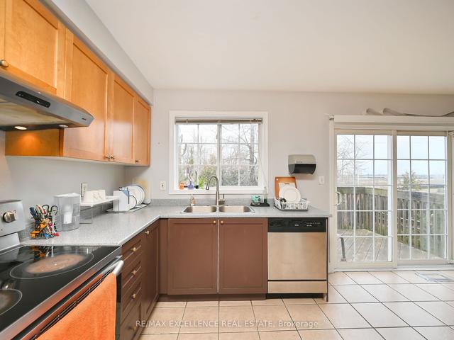 951 Donnelly St, House detached with 4 bedrooms, 4 bathrooms and 4 parking in Milton ON | Image 10