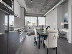 1310 - 170 Bayview Ave, Condo with 1 bedrooms, 1 bathrooms and null parking in Toronto ON | Image 2