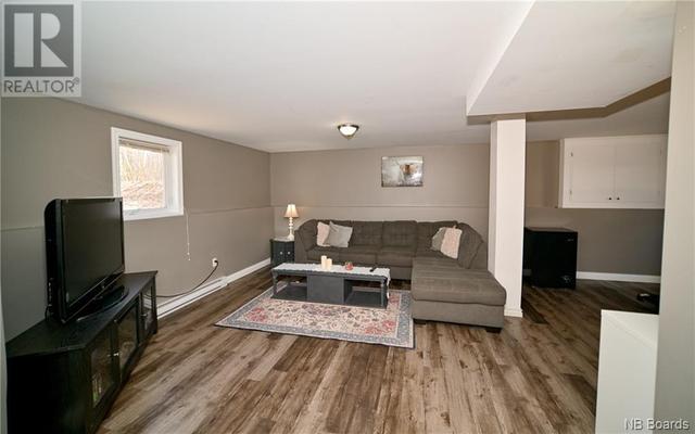 629 - 629 Route 102, House detached with 5 bedrooms, 2 bathrooms and null parking in Burton NB | Image 19