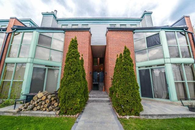 Th15 - 100 Arbors Lane, Townhouse with 3 bedrooms, 3 bathrooms and 2 parking in Vaughan ON | Image 2