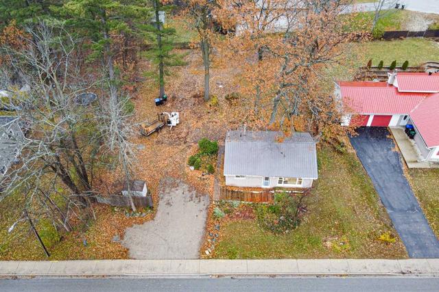 339 Zoo Park Rd, House detached with 2 bedrooms, 1 bathrooms and 5 parking in Wasaga Beach ON | Image 13