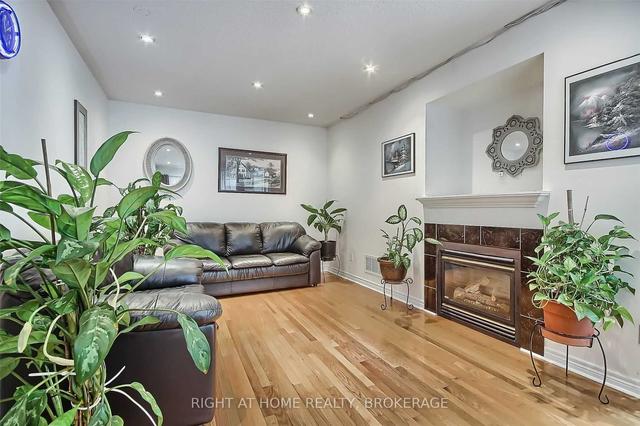 18 Highwood Rd, House detached with 4 bedrooms, 3 bathrooms and 4 parking in Brampton ON | Image 14